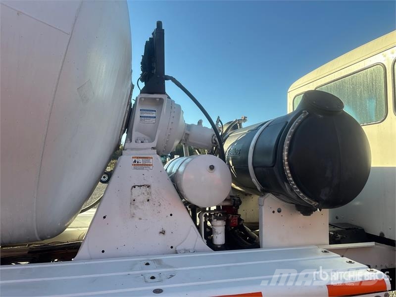 Peterbilt 567 12x4 Mixer Truck Betonmischer