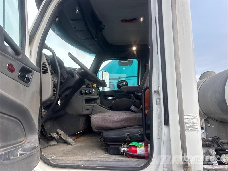 Peterbilt 567 12x4 Mixer Truck Camiões de betão