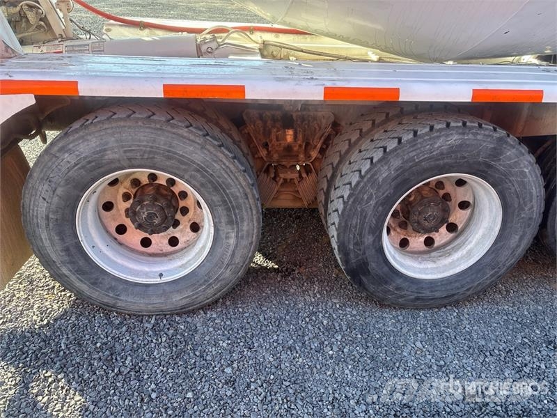 Peterbilt 567 12x4 Mixer Truck Betonmischer