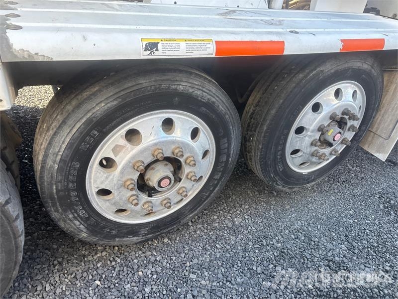 Peterbilt 567 12x4 Mixer Truck Betonmischer
