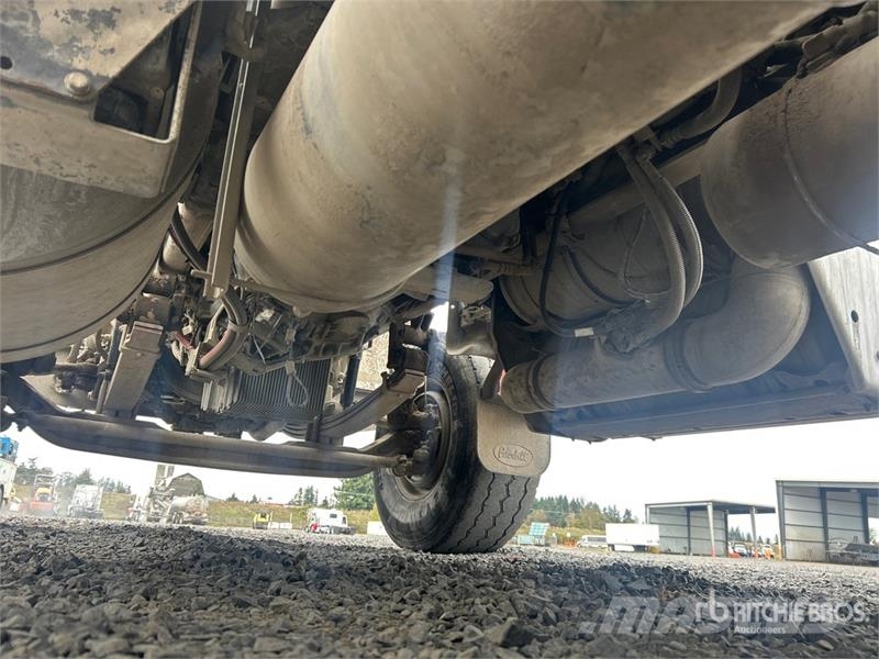 Peterbilt 567 12x4 Mixer Truck Бетономішалки (Автобетонозмішувачі)