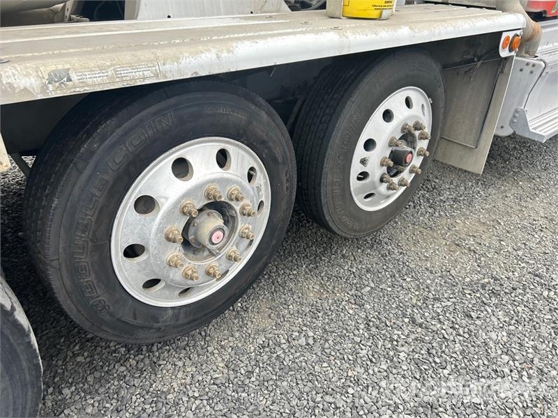 Peterbilt 567 12x4 Mixer Truck Бетономішалки (Автобетонозмішувачі)