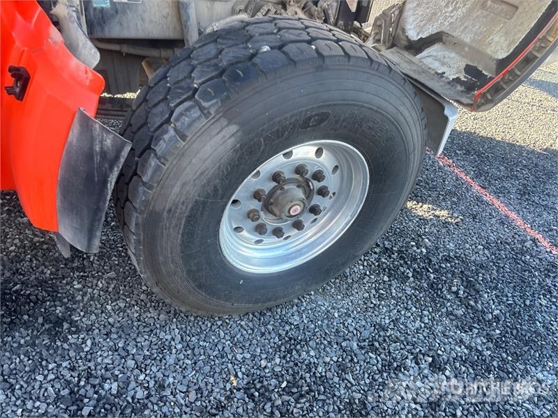 Peterbilt 567 12x4 Mixer Truck Betonmischer