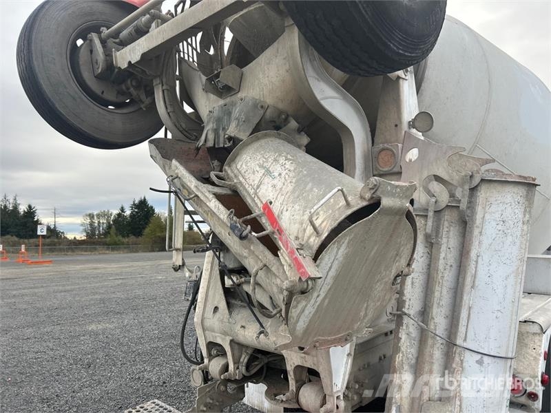 Peterbilt 567 12x4 Mixer Truck Betonvedēji