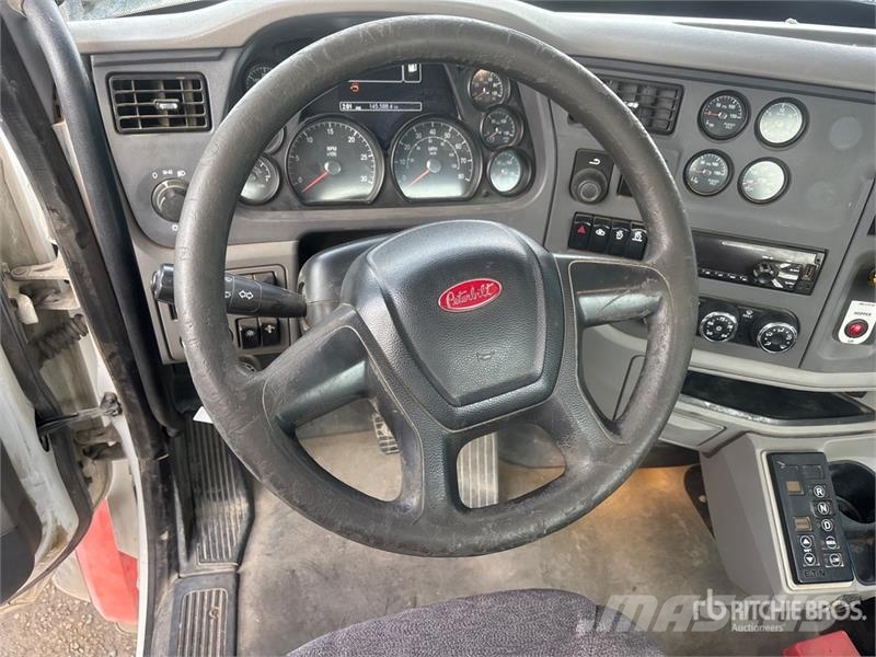Peterbilt 567 12x4 Mixer Truck Camiões de betão