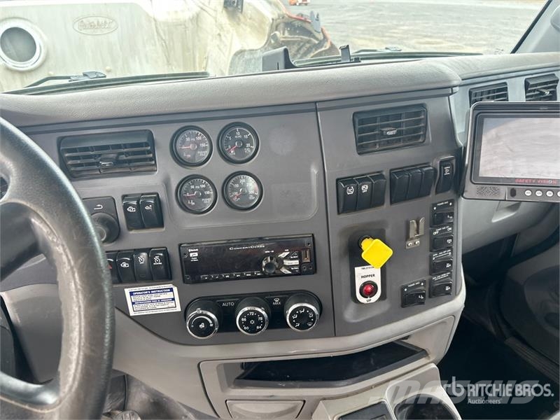 Peterbilt 567 12x4 Mixer Truck Бетономішалки (Автобетонозмішувачі)