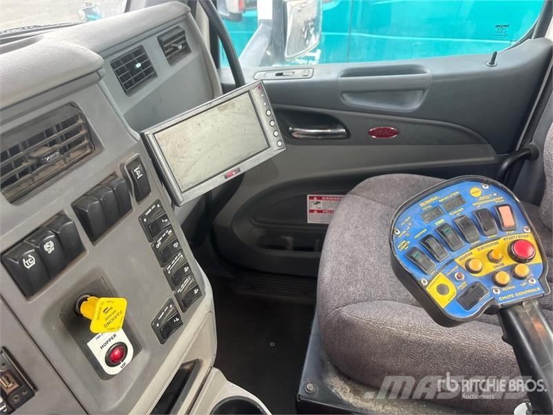 Peterbilt 567 12x4 Mixer Truck Camiões de betão