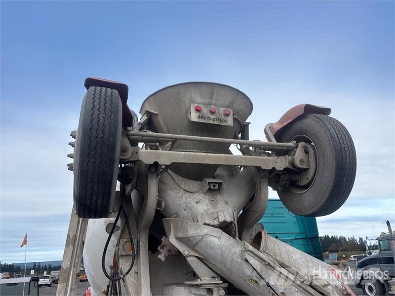Peterbilt 567 12x4 Mixer Truck Camiões de betão