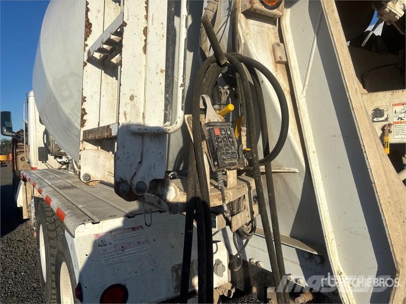 Peterbilt 567 12x4 Mixer Truck Avtomešalci za beton