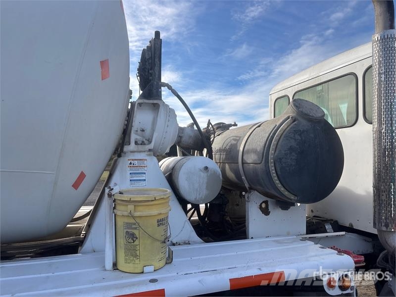 Peterbilt 567 12x4 Mixer Truck Camiões de betão