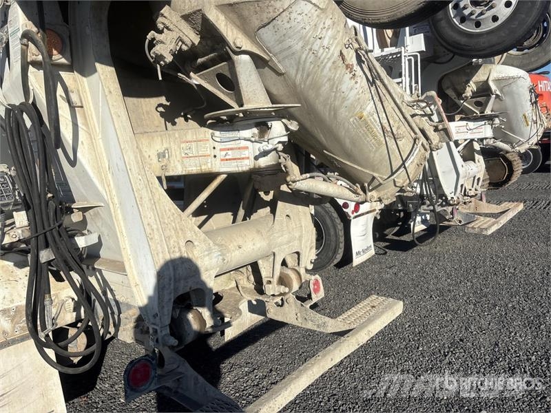 Peterbilt 567 12x4 Mixer Truck Betonmischer