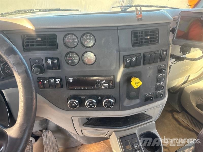 Peterbilt 567 12x4 Mixer Truck Betonmischer