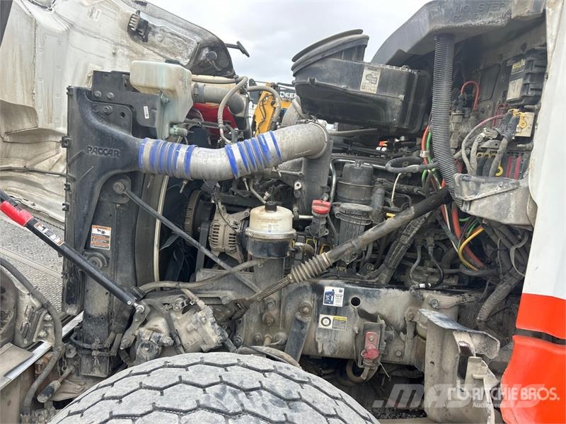 Peterbilt 567 12x4 Mixer Truck Betonvedēji