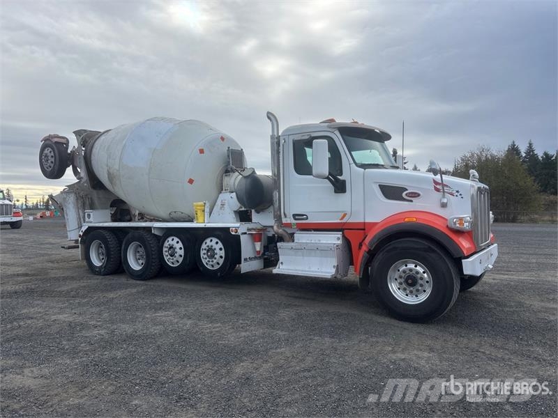 Peterbilt 567 12x4 Mixer Truck Camiões de betão