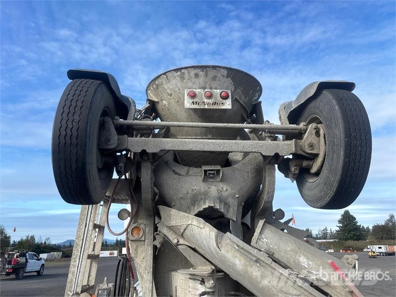 Peterbilt 567 12x4 Mixer Truck Camiões de betão