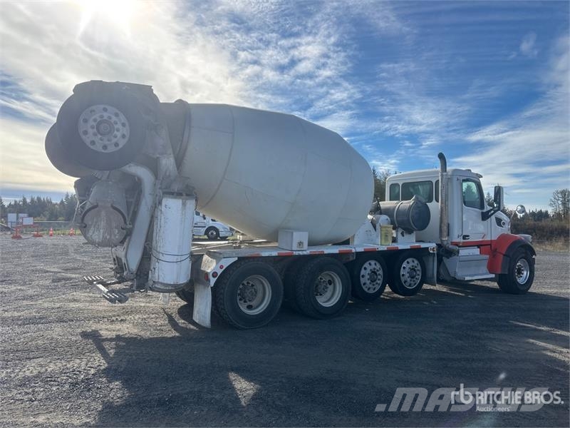 Peterbilt 567 12x4 Mixer Truck Camiões de betão
