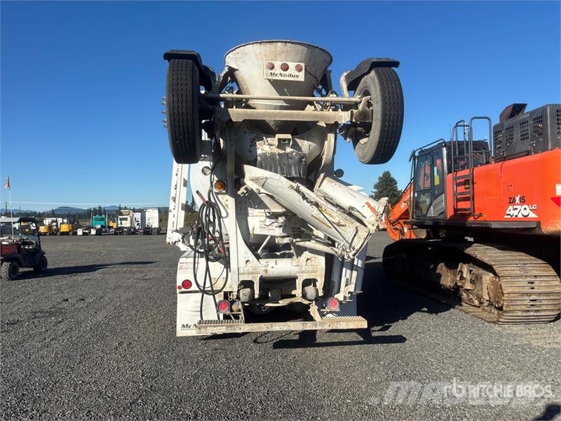 Peterbilt 567 12x4 Mixer Truck Betonmischer