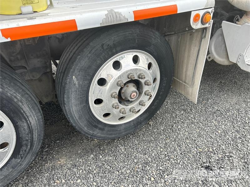 Peterbilt 567 12x4 Mixer Truck Betonvedēji