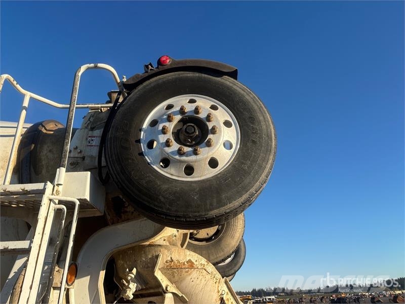 Peterbilt 567 12x4 Mixer Truck Avtomešalci za beton
