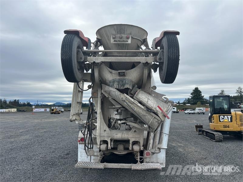 Peterbilt 567 12x4 Mixer Truck Betonvedēji
