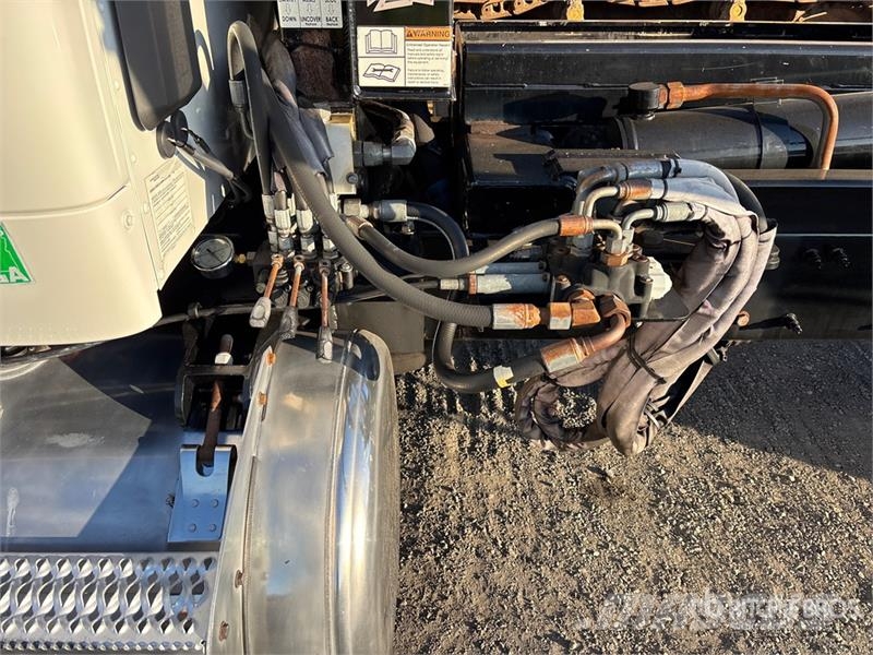 Peterbilt 567 6x4 Hooklift Truck Vinçli kamyonlar