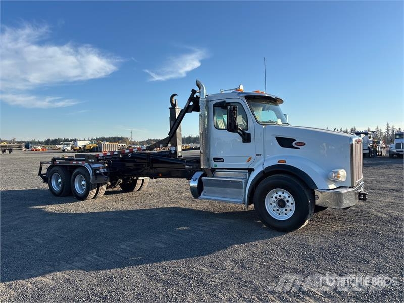 Peterbilt 567 6x4 Hooklift Truck Vinçli kamyonlar