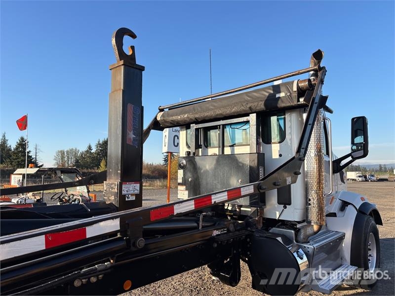 Peterbilt 567 6x4 Hooklift Truck Vinçli kamyonlar