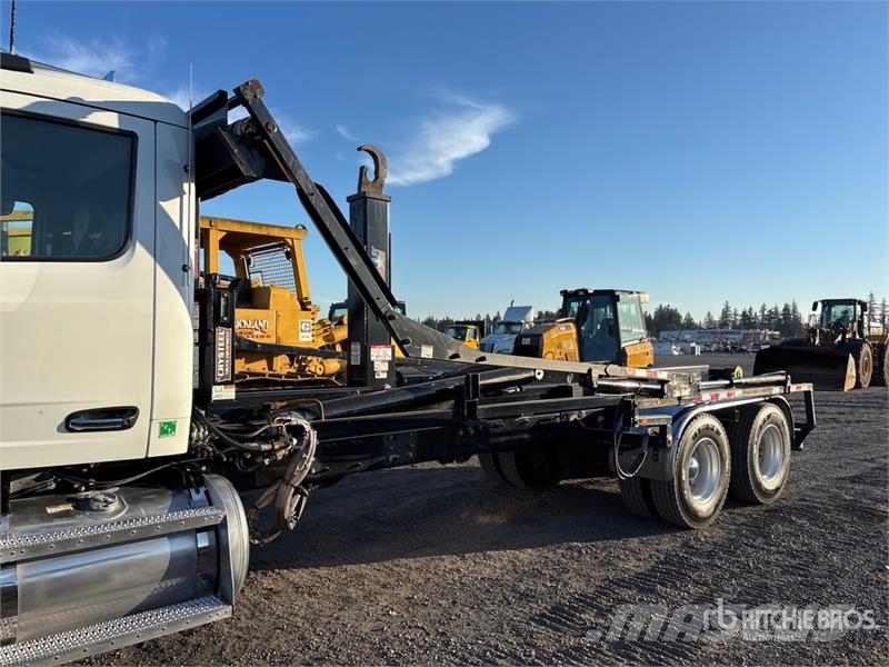Peterbilt 567 6x4 Hooklift Truck Vinçli kamyonlar