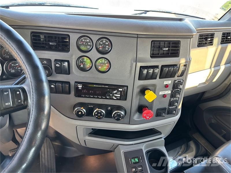 Peterbilt 567 6x4 Hooklift Truck Vinçli kamyonlar