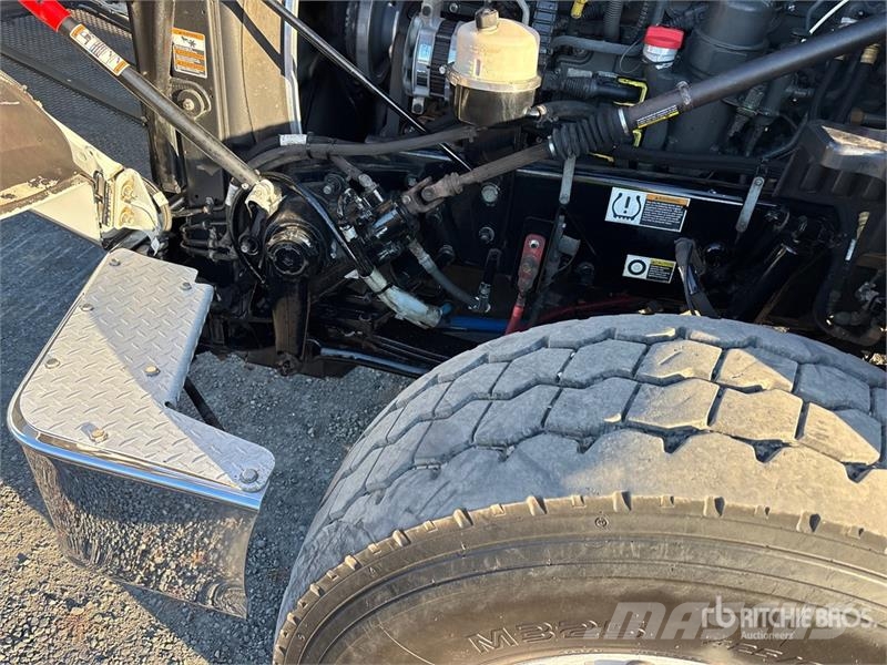 Peterbilt 567 6x4 Hooklift Truck Vinçli kamyonlar