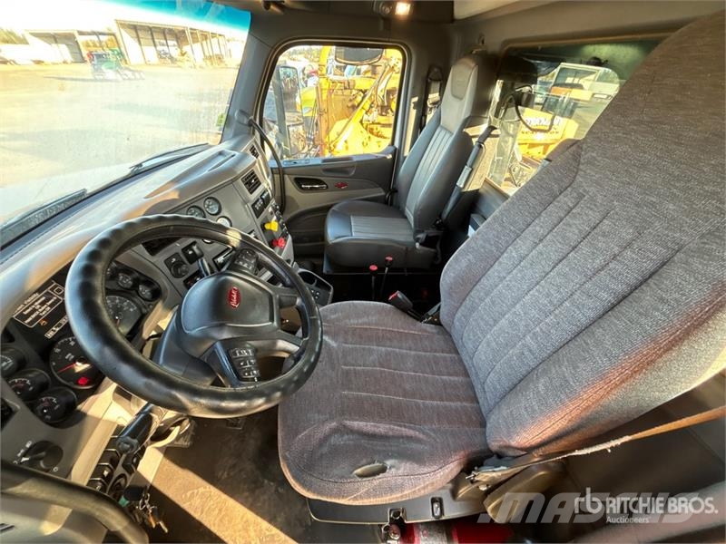 Peterbilt 567 6x4 Hooklift Truck Vinçli kamyonlar