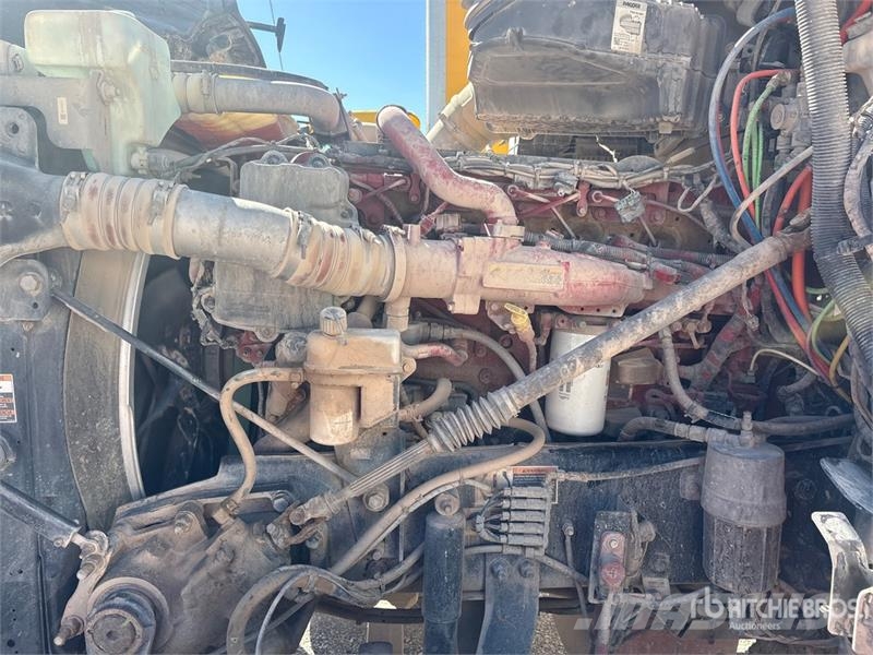 Peterbilt 567 6x4 T/A Day Cab Truck Tractor Tractor Units