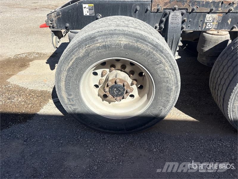 Peterbilt 567 6x4 T/A Day Cab Truck Tractor Tractor Units