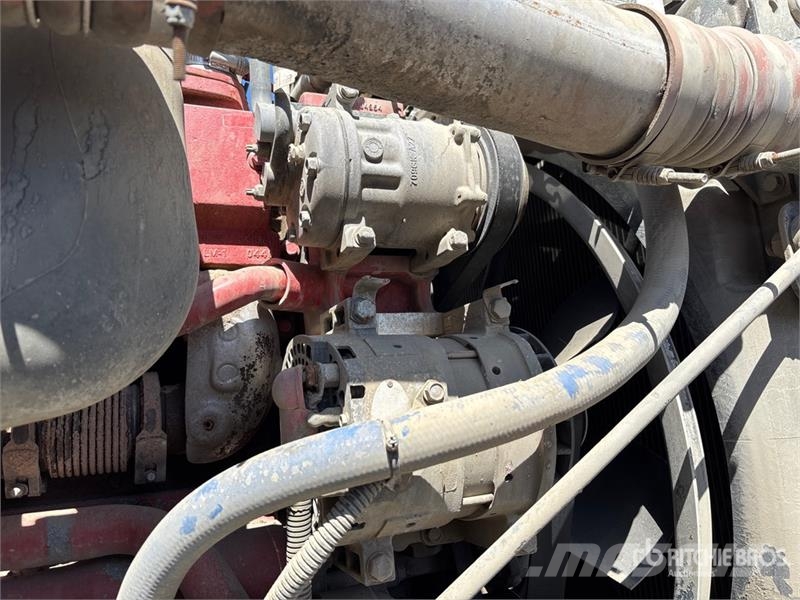 Peterbilt 567 8x4 Cab and Chassis Kabinos ir salonai