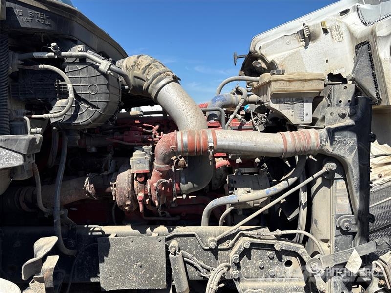 Peterbilt 567 8x4 Cab and Chassis Kabinos ir salonai