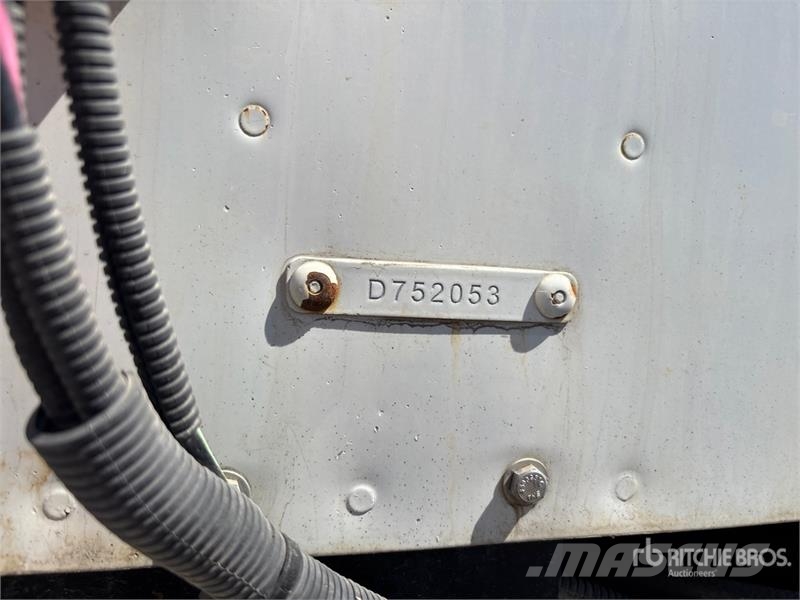 Peterbilt 567 8x4 Cab and Chassis Kabinos ir salonai