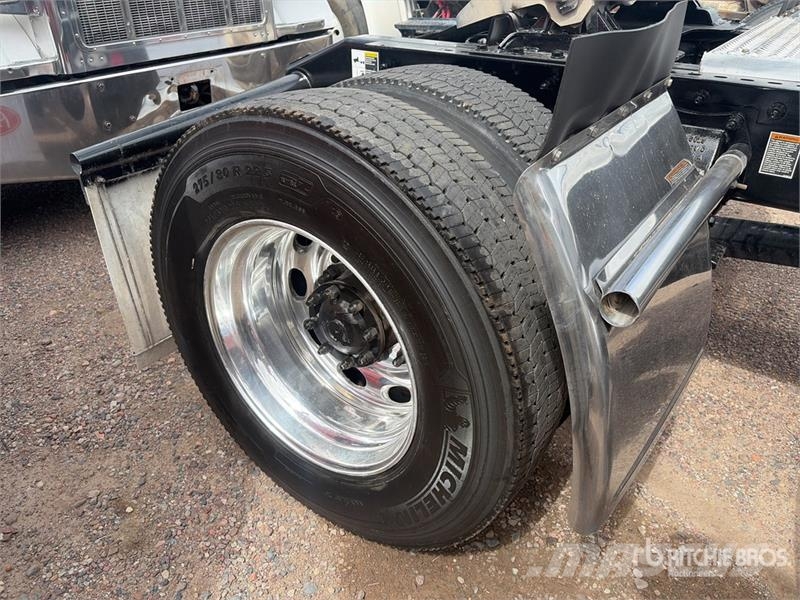 Peterbilt 579 Тягачі