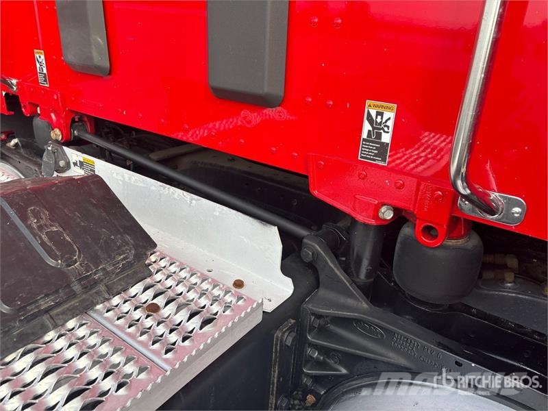 Peterbilt 579 Trekkers
