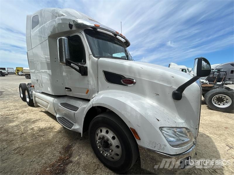 Peterbilt 579 Autotractoare
