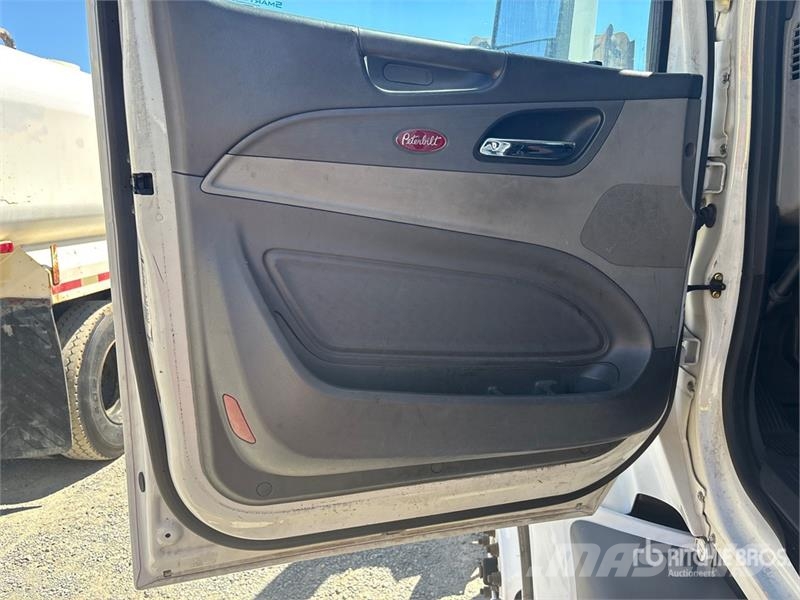 Peterbilt 579 Autotractoare