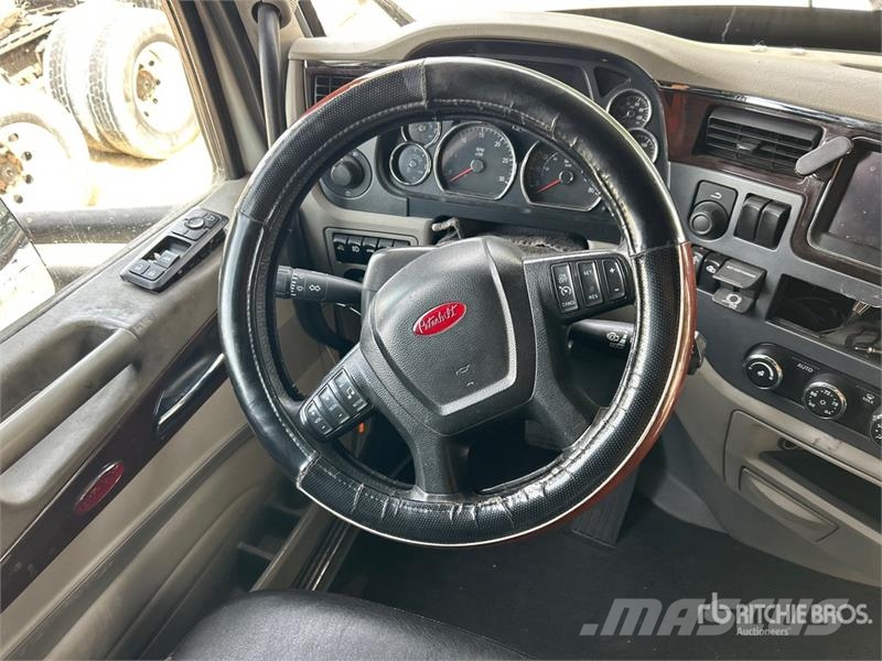 Peterbilt 579 Autotractoare