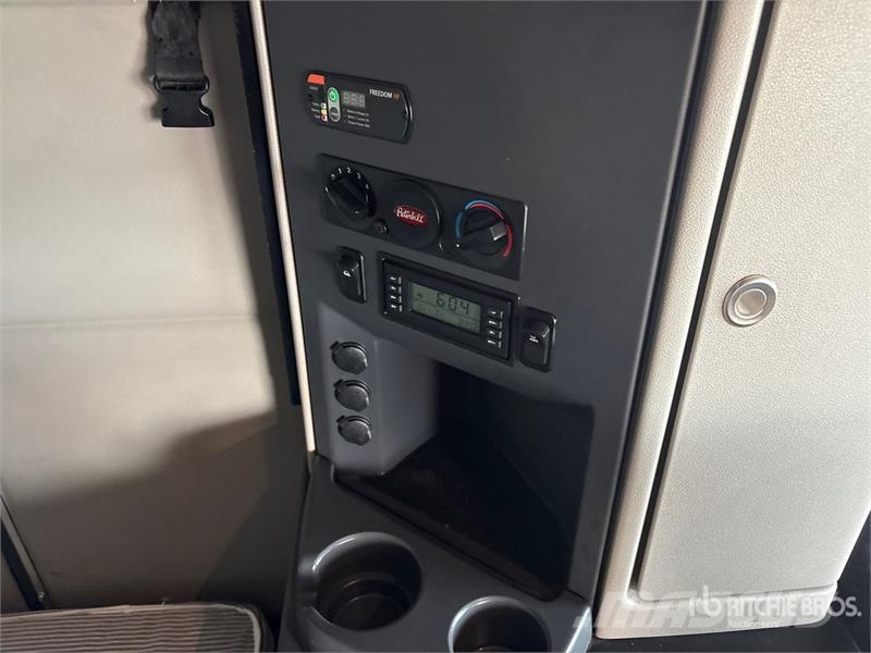 Peterbilt 579 Trekkers