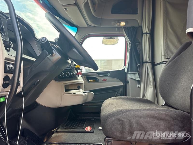 Peterbilt 579 Trekkers