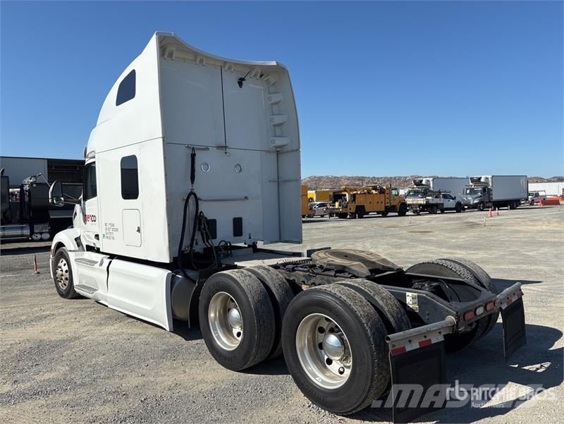 Peterbilt 579 وحدات الجر