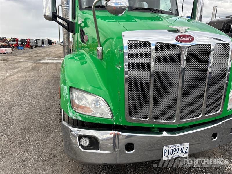 Peterbilt 579 Vilcēji