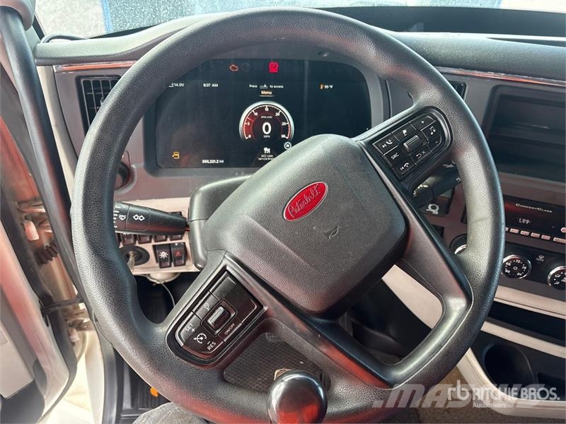 Peterbilt 579 Vilcēji