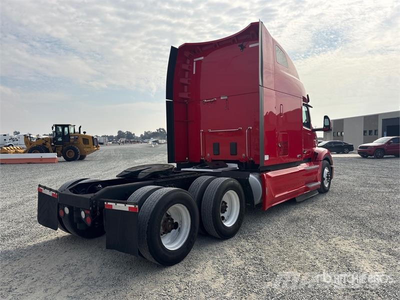 Peterbilt 579 Trekkers