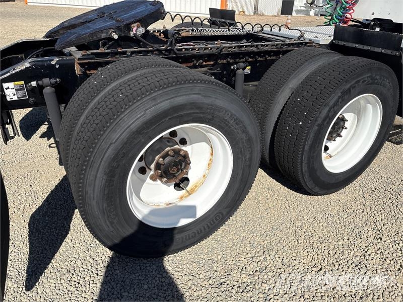 Peterbilt 579 وحدات الجر