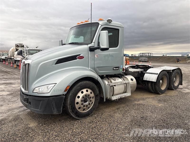Peterbilt 579 Vilcēji