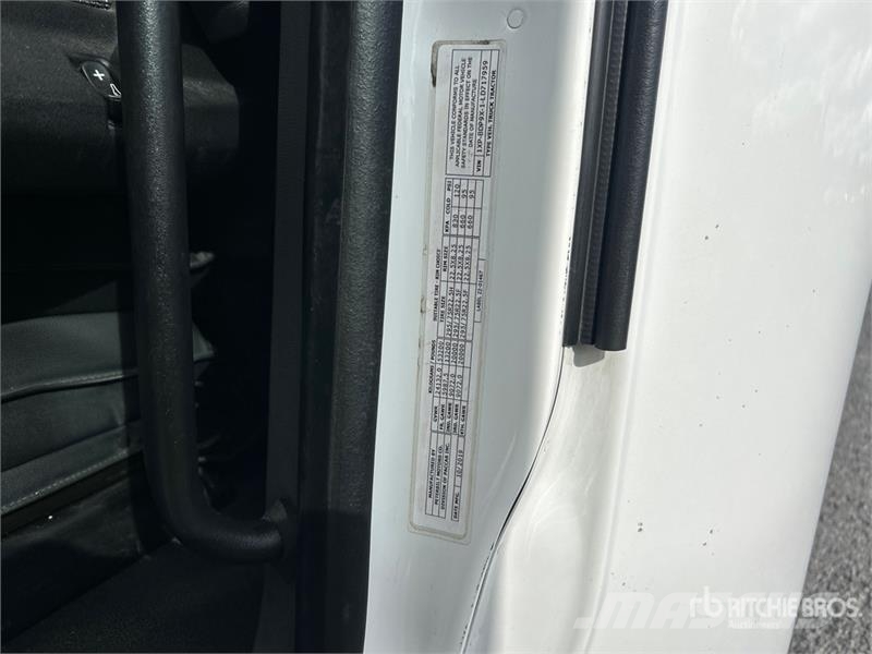 Peterbilt 579 Trekkers